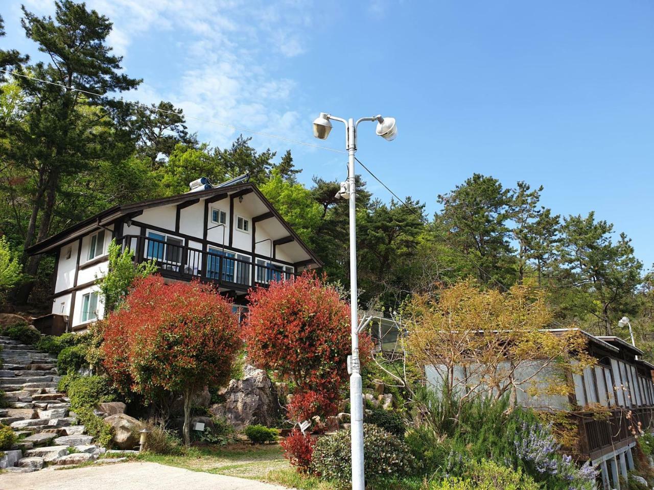 Tongyeong Yehyang Pension エクステリア 写真